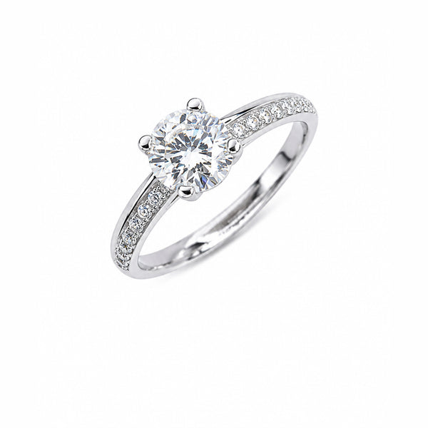 Ring Moissanite